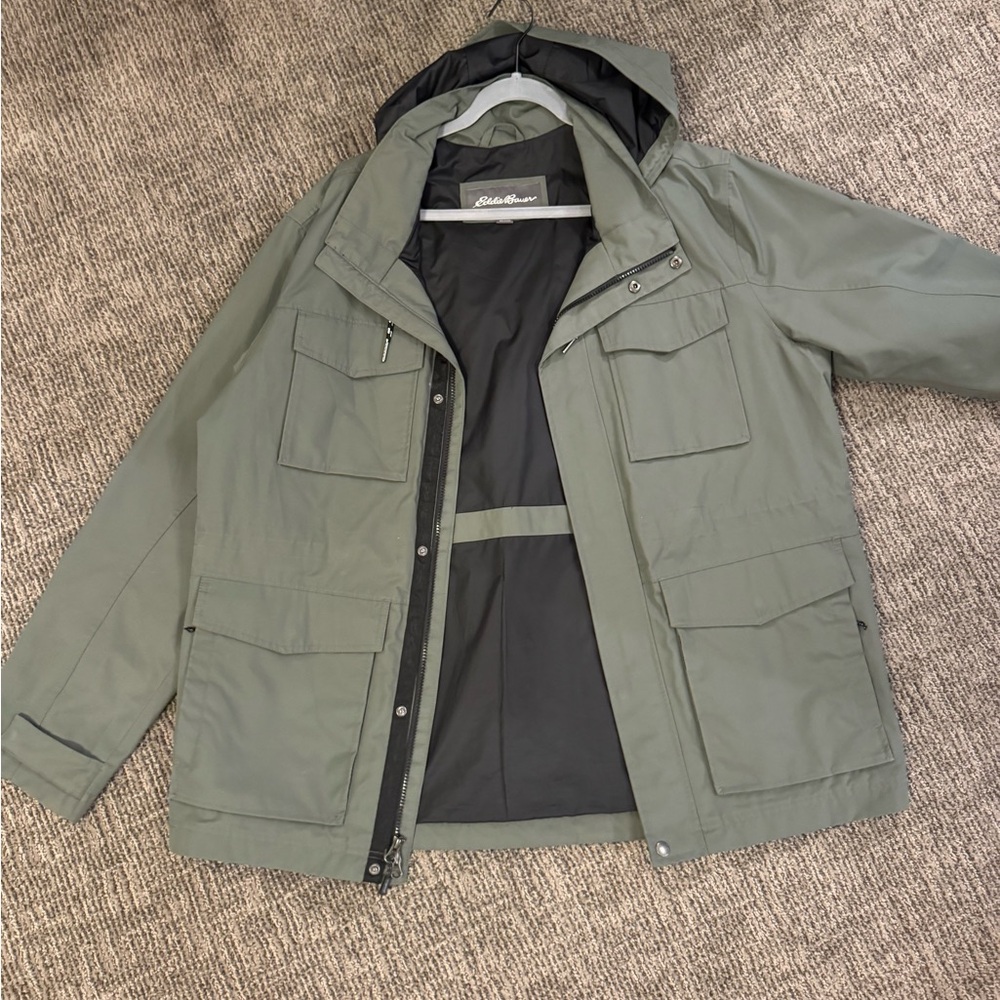 Eddie Bauer Men's Olive Raincoat